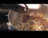 Foto langkah ke 4 dari resep Soup Jamur Sehat.
