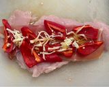 Foto del paso 2 de la receta: Pechuga de pollo rellena de jamón serrano, pimiento y miel en air fryer