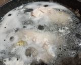 Foto langkah ke 1 dari resep Serundeng Kelapa Ayam Suir.