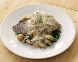 Foto langkah ke 13 dari resep Steak Daging Lokal & Saus Jamur Devina Hermawan.