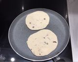 A picture of step 4 of Mediterranean flat bread.