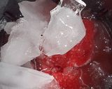 A picture of step 1 of Strawberry creamer.