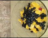 A picture of step 2 of Berry fruit chaat.