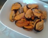 Foto del paso 1 de la receta Rape en salsa de frutos secos