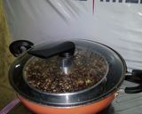 Foto langkah ke 8 dari resep Bolu Panggang Baking Pan Ekonomis Tabur meses Yummy...