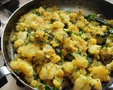A picture of step 3 of Mumbai famous street side vada pav.