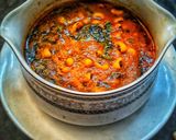 A picture of step 10 of Lobia masala.