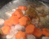 Foto langkah ke 3 dari resep Kari Ayam Wortel.
