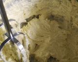 A picture of step 4 of Banana bread/cake.