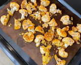 Foto del paso 4 de la receta: Coliflor especiada al horno