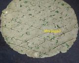 A picture of step 7 of Masala Bajra Roti.