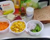 A picture of step 1 of Sweet corn cheesy sandwich.