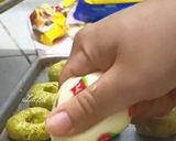Foto langkah ke 5 dari resep Matcha Coconut Cheese Cookies.