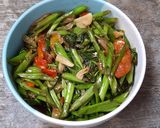 Foto langkah ke 5 dari resep Tumis kangkung belacan.