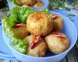 Foto langkah ke 6 dari resep Bola Nasi Ayam Isi Keju.