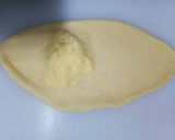 Foto langkah ke 4 dari resep Roti Keset Isi Susu Manis.