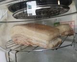 รูปขั้นตอนการทำที่ 4 ของ หมูกรอบ