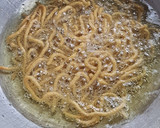 રાજગરા ના લોટ ની સેવ (Rajgira Flour Sev Recipe In Gujarati) રેસીપી સ્ટેપ2ફોટો