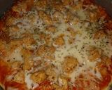 A picture of step 8 of Chicken pizza.