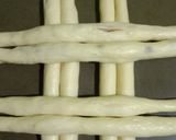Foto langkah ke 3 dari resep Challah Bread-Braided Bread.