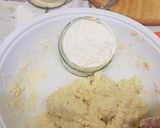 A picture of step 2 of Soft & thin crust pizza.