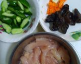香煎嫩雞小黃瓜的食譜步驟1照片