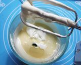 Foto langkah ke 3 dari resep Homemade Ice Cream Mint.