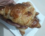 صورة لخطوة 6 من وصفة كرواصون المحترفين مثل المحلات 🥐🥐🥐🥐😘😘😘