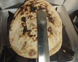A picture of step 5 of Onion Tandoori Roti.