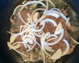 Foto del paso 3 de la receta: Bistec de Res Encebollado