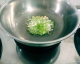 A picture of step 4 of Basil pesto and tasty yummy delicious basil pesto pasta.