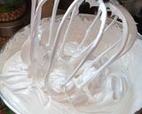 Foto del paso 10 de la receta: TORTA DE 🩷BODAS 💖DE MYRIAM Y MARCELO 22/02/2025💜💙💛