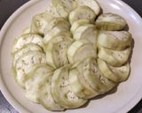 A picture of step 2 of Steamed Spicy Eggplant.