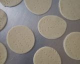 Foto del paso 4 de la receta: Galletitas de agua!