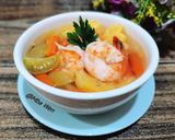 Foto langkah ke 5 dari resep Sup Udang Wortel Nanas.