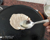 ஆனியன் ஸ்டப்டு ராகி சப்பாத்தி ரெசிபி ஸ்டேப் 5 புகைப்படம்