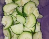 Foto langkah ke 1 dari resep Rujak Jambu Kristal.