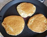 Foto langkah ke 5 dari resep Banana pancake all recipes.