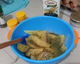 Foto langkah ke 3 dari resep Potato Wedges.