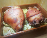 Foto del paso 16 de la receta: Codillos de cerdo al horno con patatas