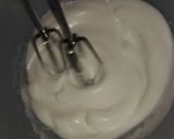 Foto langkah ke 1 dari resep Sponge cupcake vanilla.