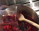A picture of step 4 of Christmas Cranberry Sauce.