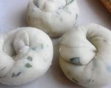 A picture of step 6 of Dhania Chapati.