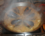 Foto del paso 8 de la receta: Paella de sepia y mejillones