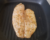 Foto del paso 3 de la receta: Filete de pescado con adobo de chipotle y naranja agria al estilo de LuzMa