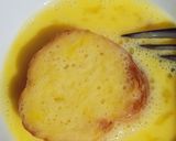 صورة لخطوة 3 من وصفة شرائح الخبز البايت المقلي🇫🇷"pain perdu" "french toast"