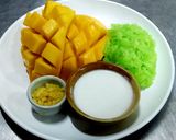 A picture of step 6 of Pandan Sticky Rice with Mango.