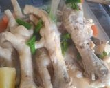 Foto langkah ke 6 dari resep Sop Ceker Ayam.