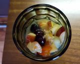 Une image de l'étape 8 de Cerises 🍒farandole 🍑🧅 fruits de saison 🍓🍐🍃.