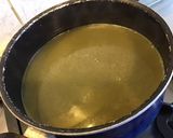 Une image de l'étape 10 de Potage de cresson,pommes de terre prunelle et céleri branche à la crème et épices italiennes.